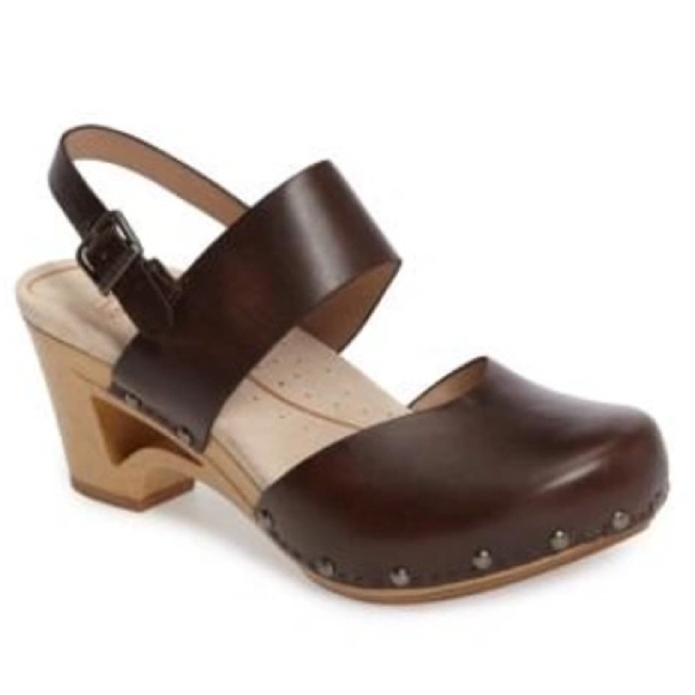 Dansko Thea Teak Vintage Pull Up Clogs, Size EU 39 / US 8.5-9